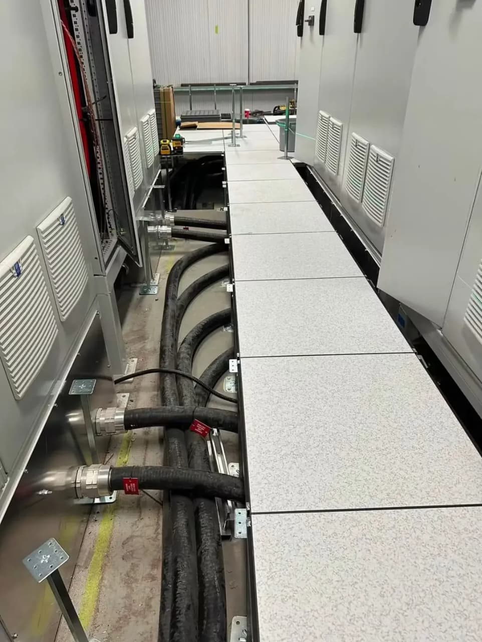 Raised access flooring project 10